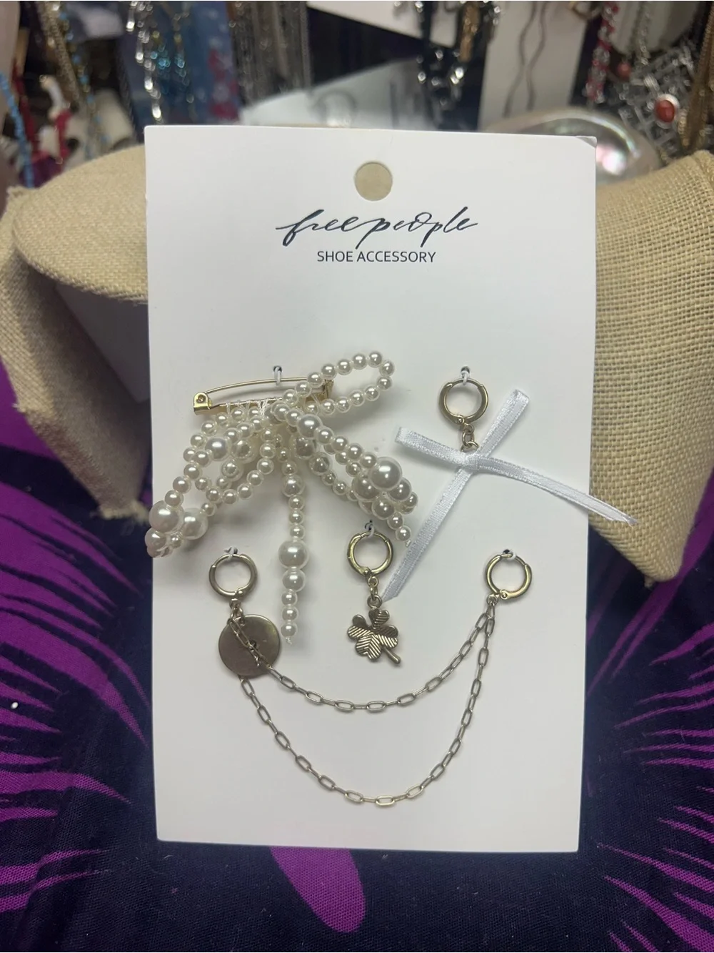 NWT Free People Shoe Charm & Pin Pack / Bow Pearl